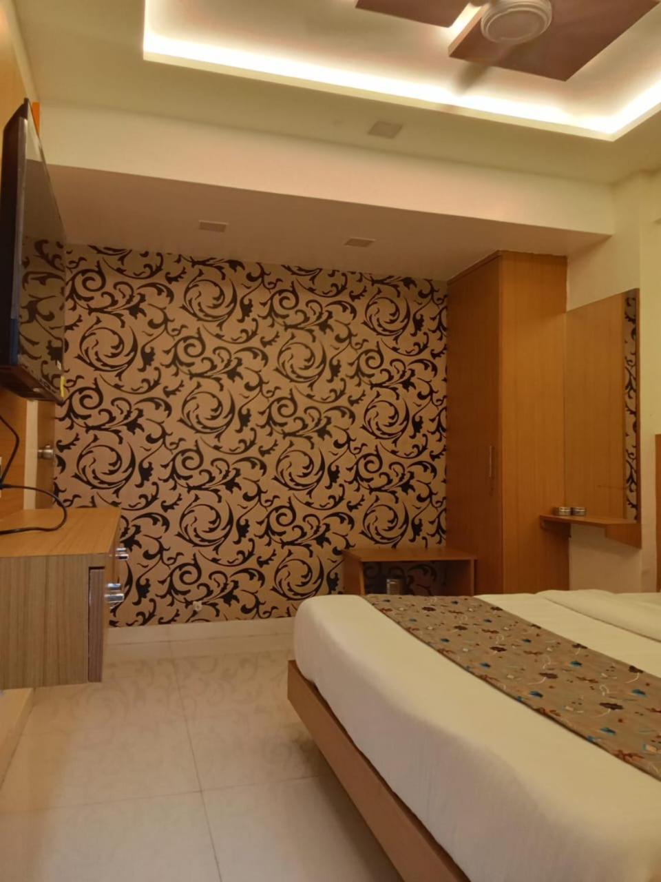 אחמדאבאד Hotel Exotic מראה חיצוני תמונה