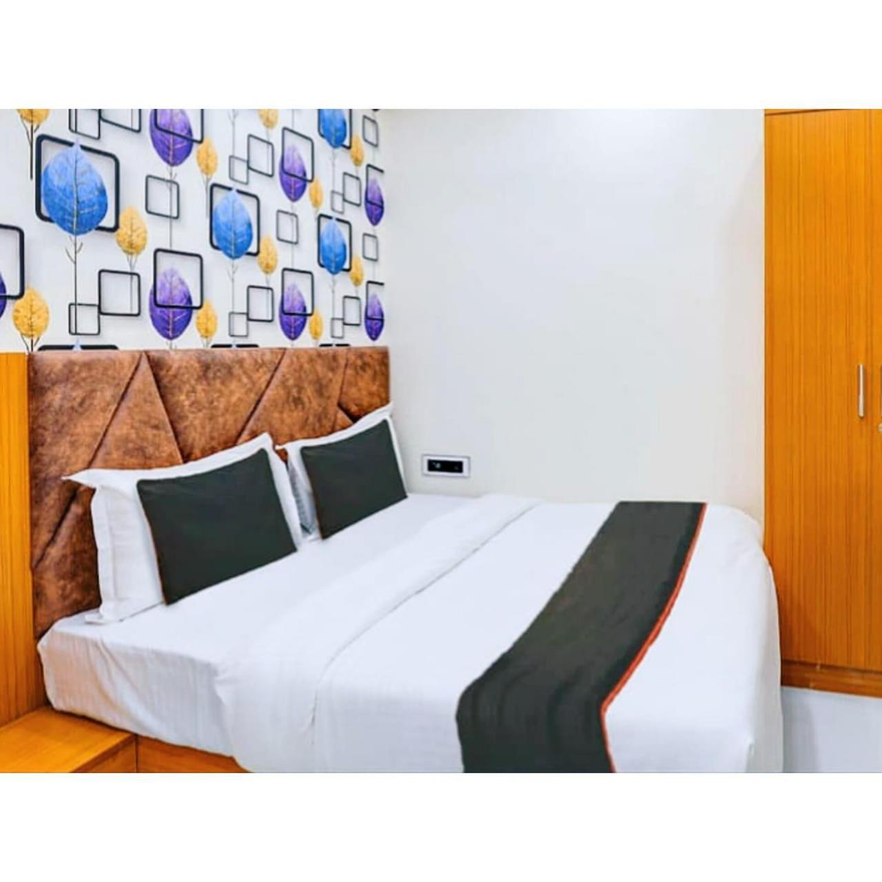 אחמדאבאד Hotel Exotic מראה חיצוני תמונה