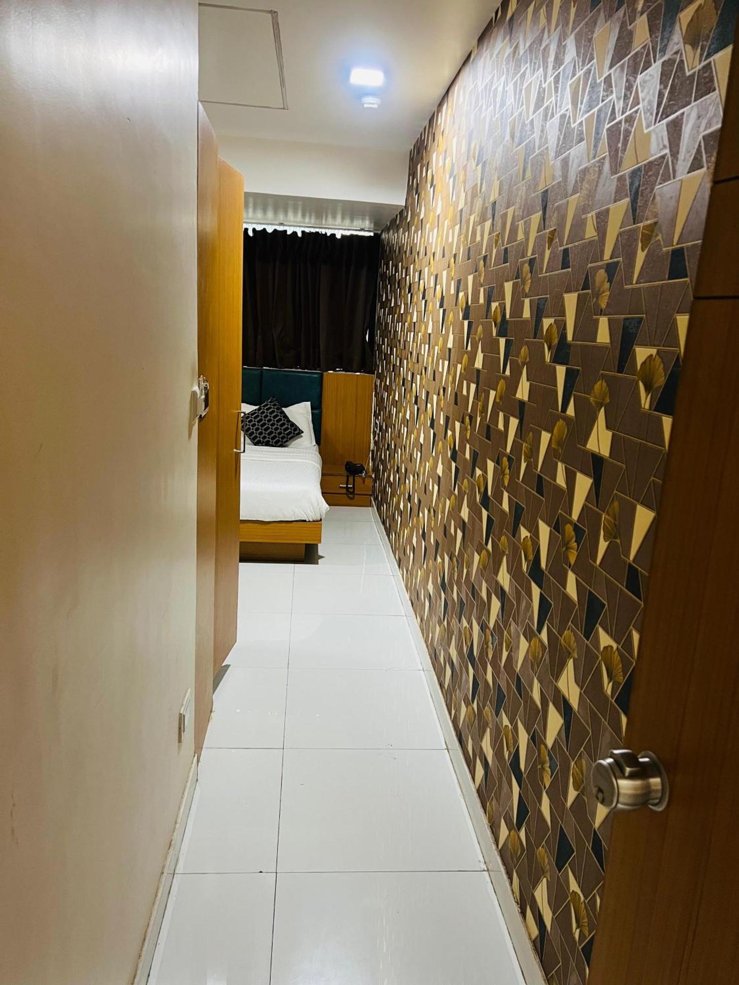 אחמדאבאד Hotel Exotic מראה חיצוני תמונה