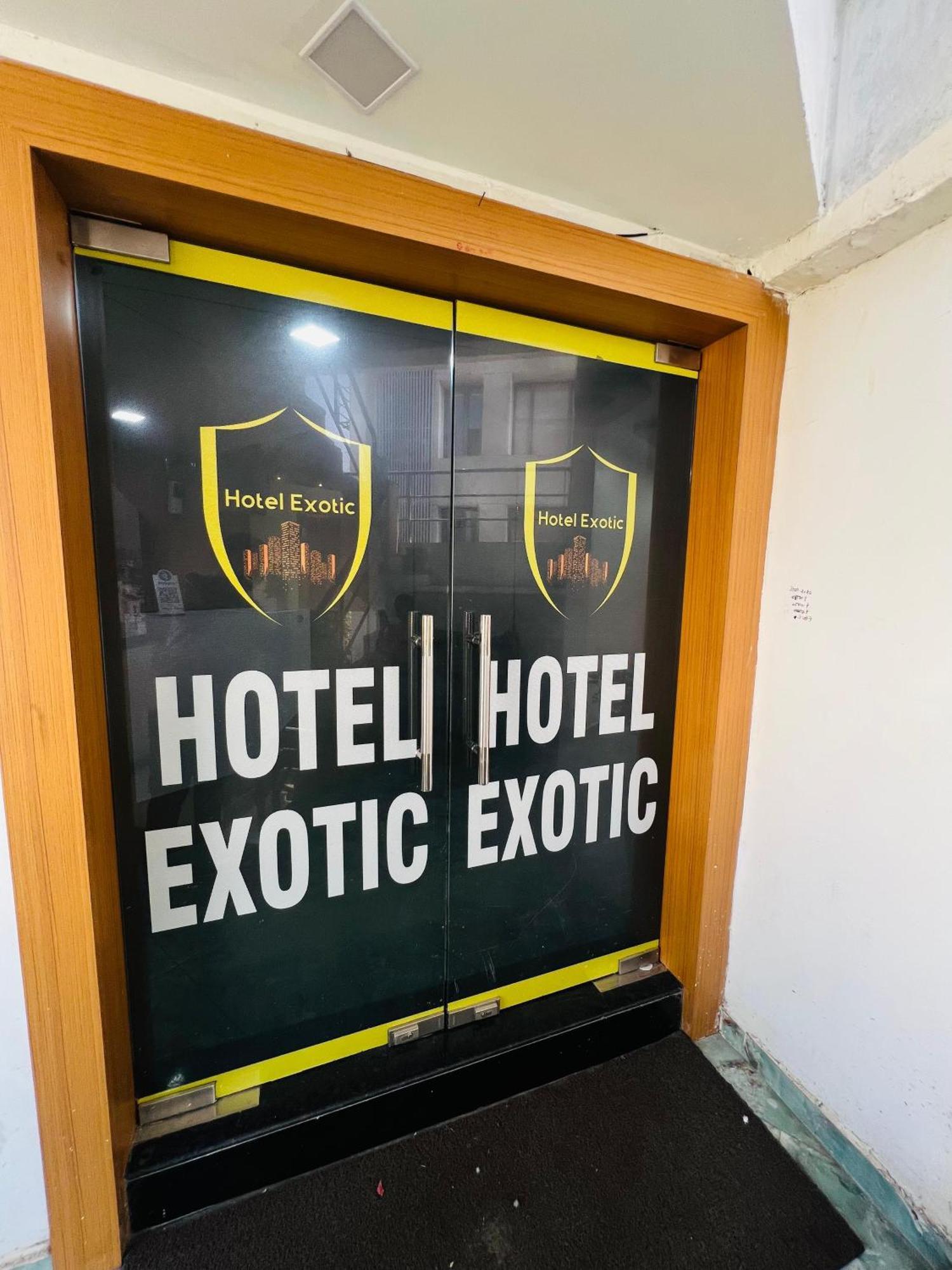 אחמדאבאד Hotel Exotic מראה חיצוני תמונה
