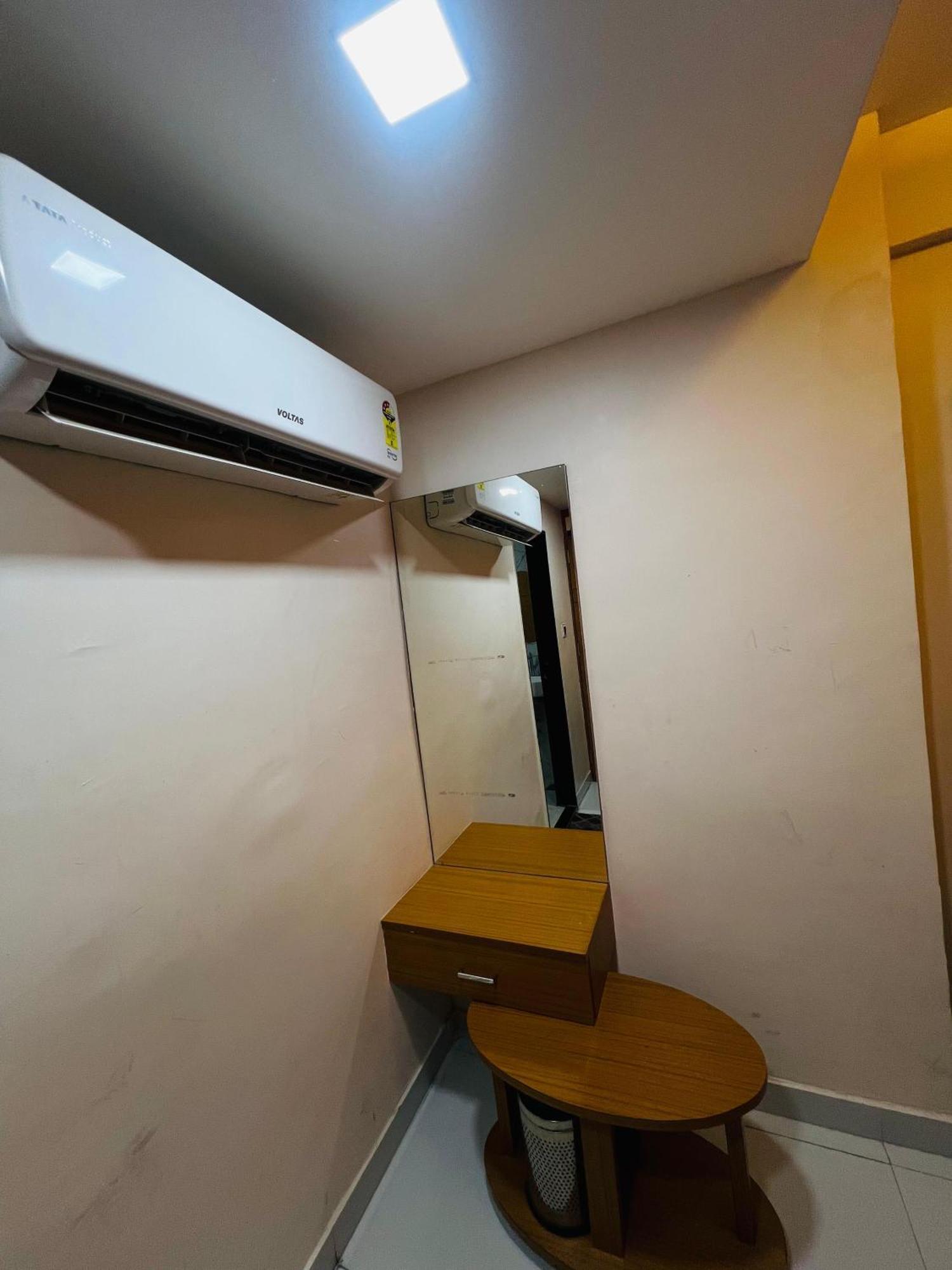 אחמדאבאד Hotel Exotic מראה חיצוני תמונה