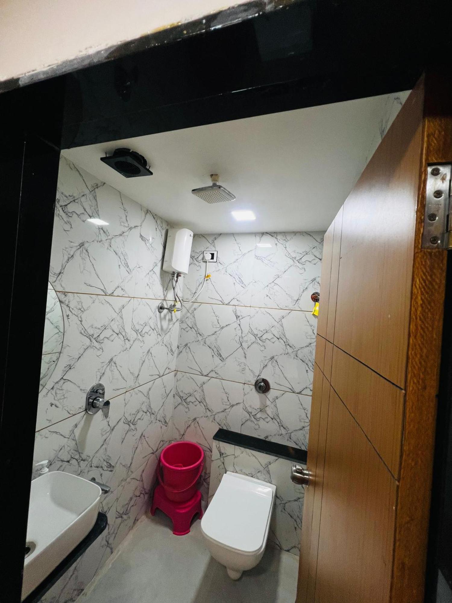 אחמדאבאד Hotel Exotic מראה חיצוני תמונה