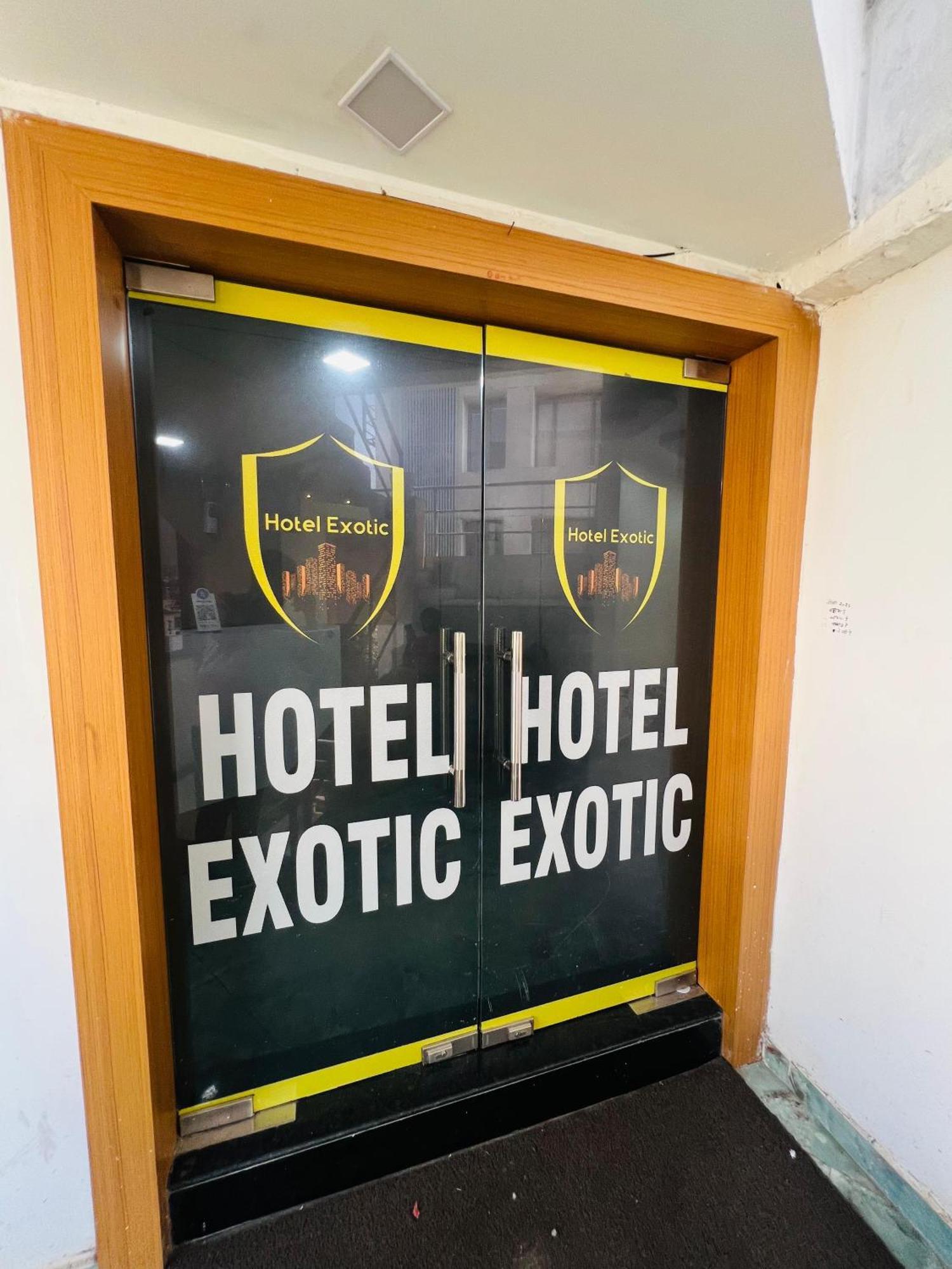 אחמדאבאד Hotel Exotic מראה חיצוני תמונה